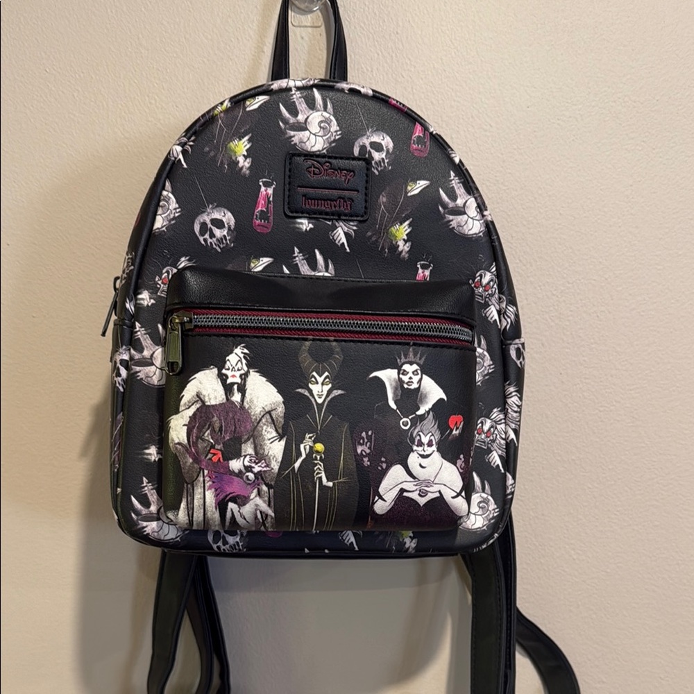 🧡Disney Villains Black and Purple Loungefly Backpack Ursula Cruela Evil Queen